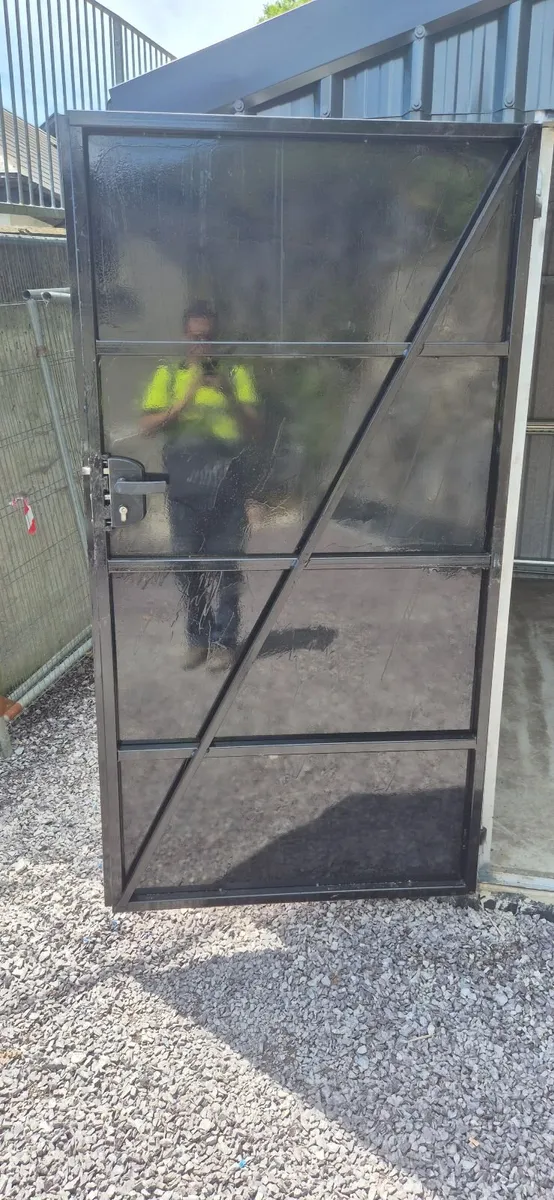 12ft x 12ft all galvanised shed - Image 3