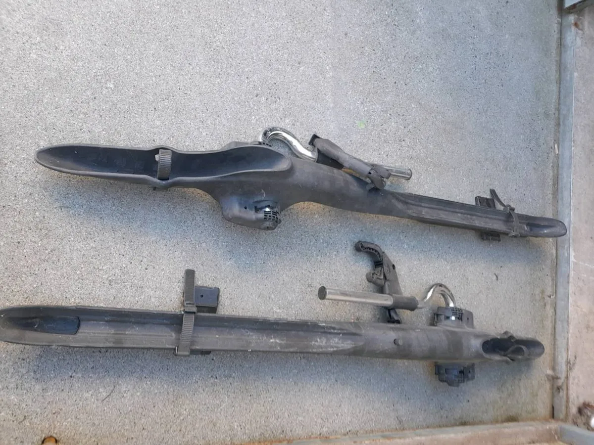 Bike carrier plus roof rack carriers - Image 4