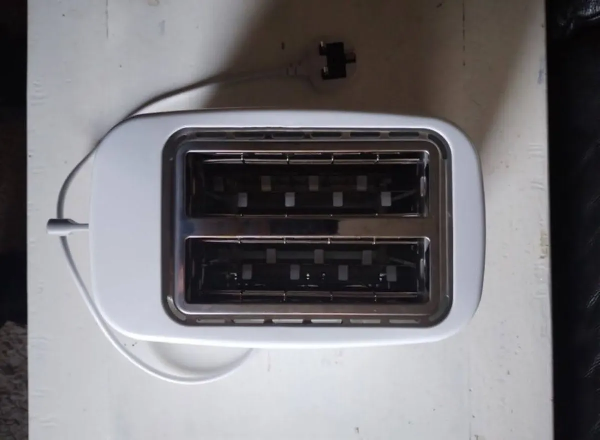 Toaster - Image 3