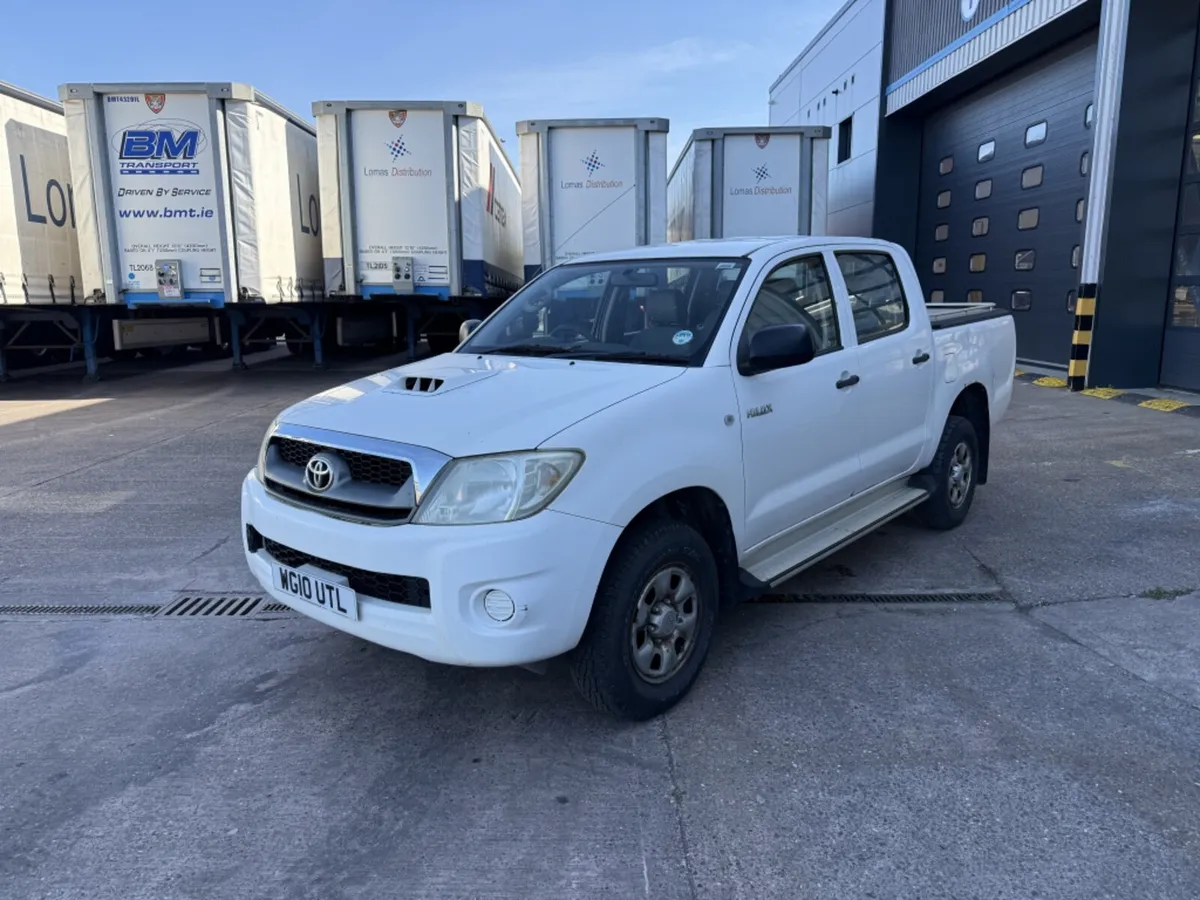 2010 TOYOTA HI-LUX 2.5 PICKUP - Image 3