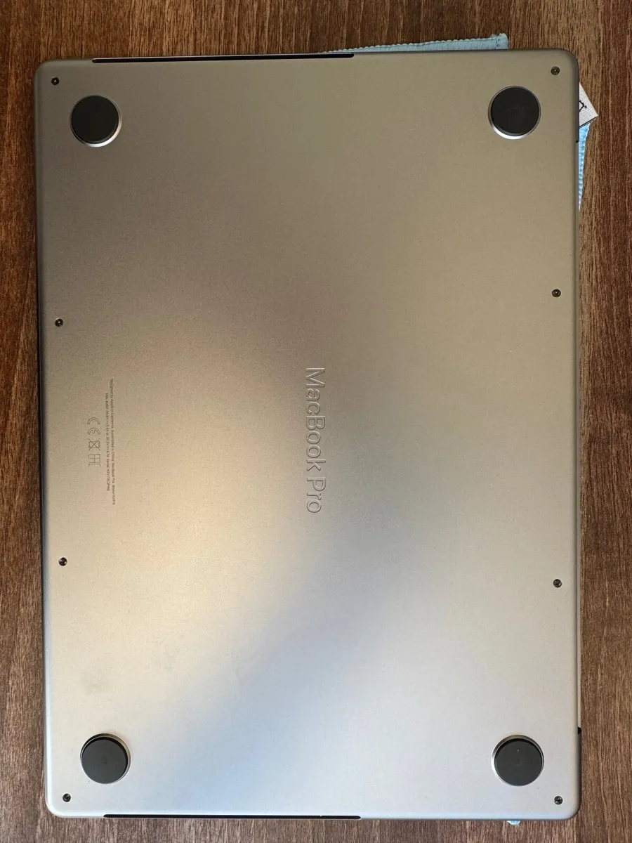 MacBook Pro - Image 2