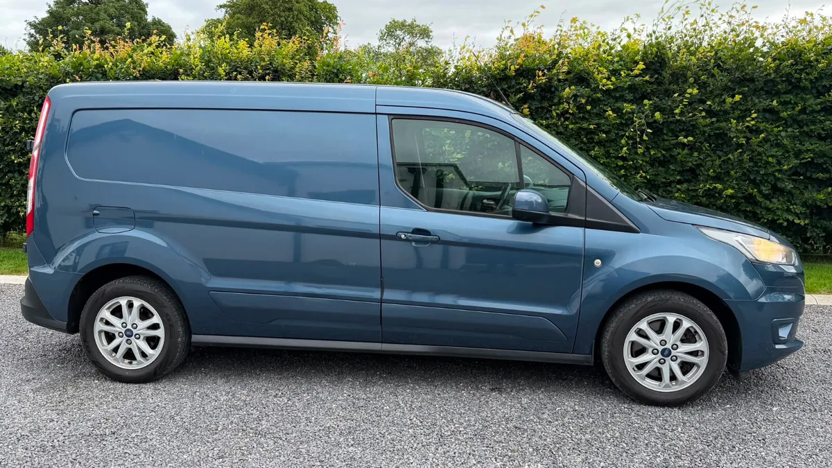 2018 Ford Transit Connect Limited LWB - Image 2