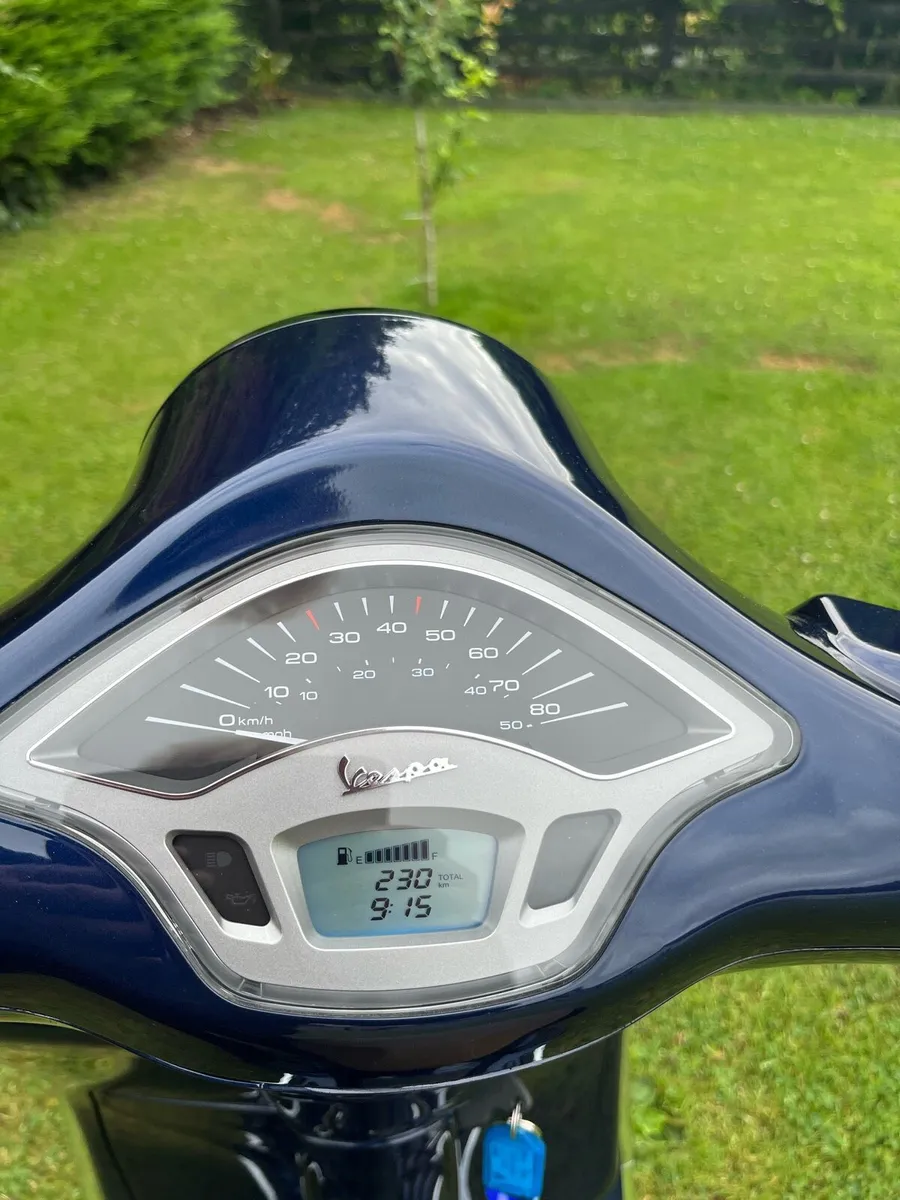 Vespa Primavera 50 - Image 4
