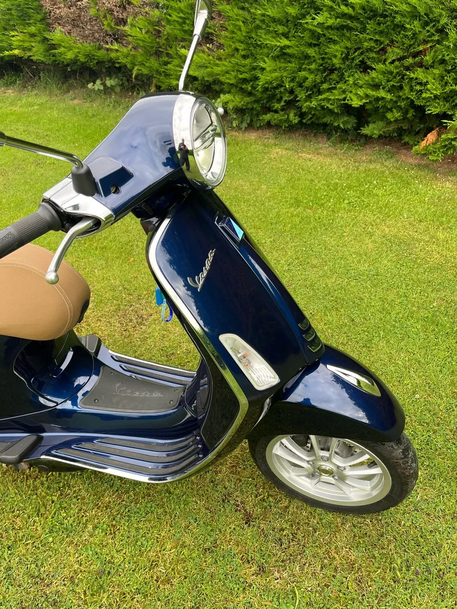 Vespa Primavera 50 - Image 1