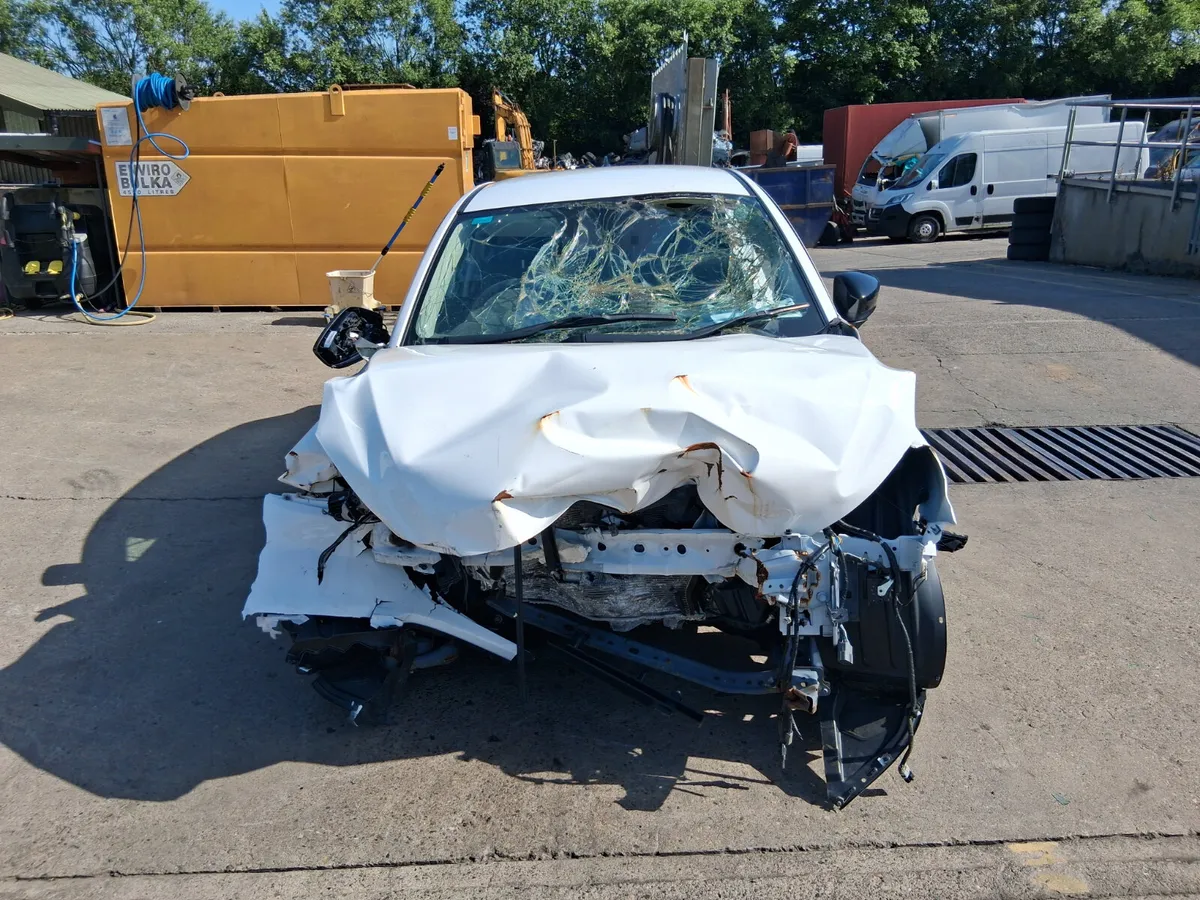 2023 MAZDA 2 (for parts only) - Image 3