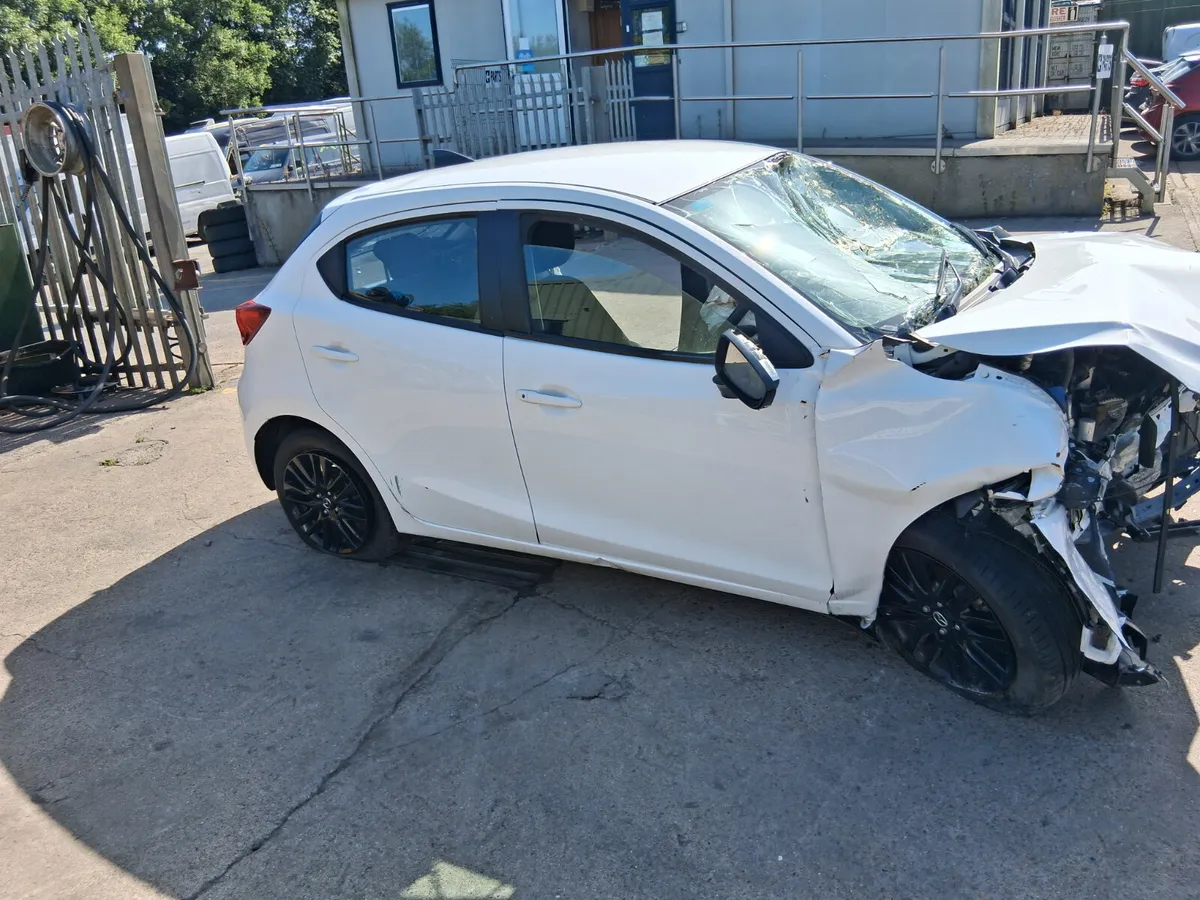 2023 MAZDA 2 (for parts only) - Image 4