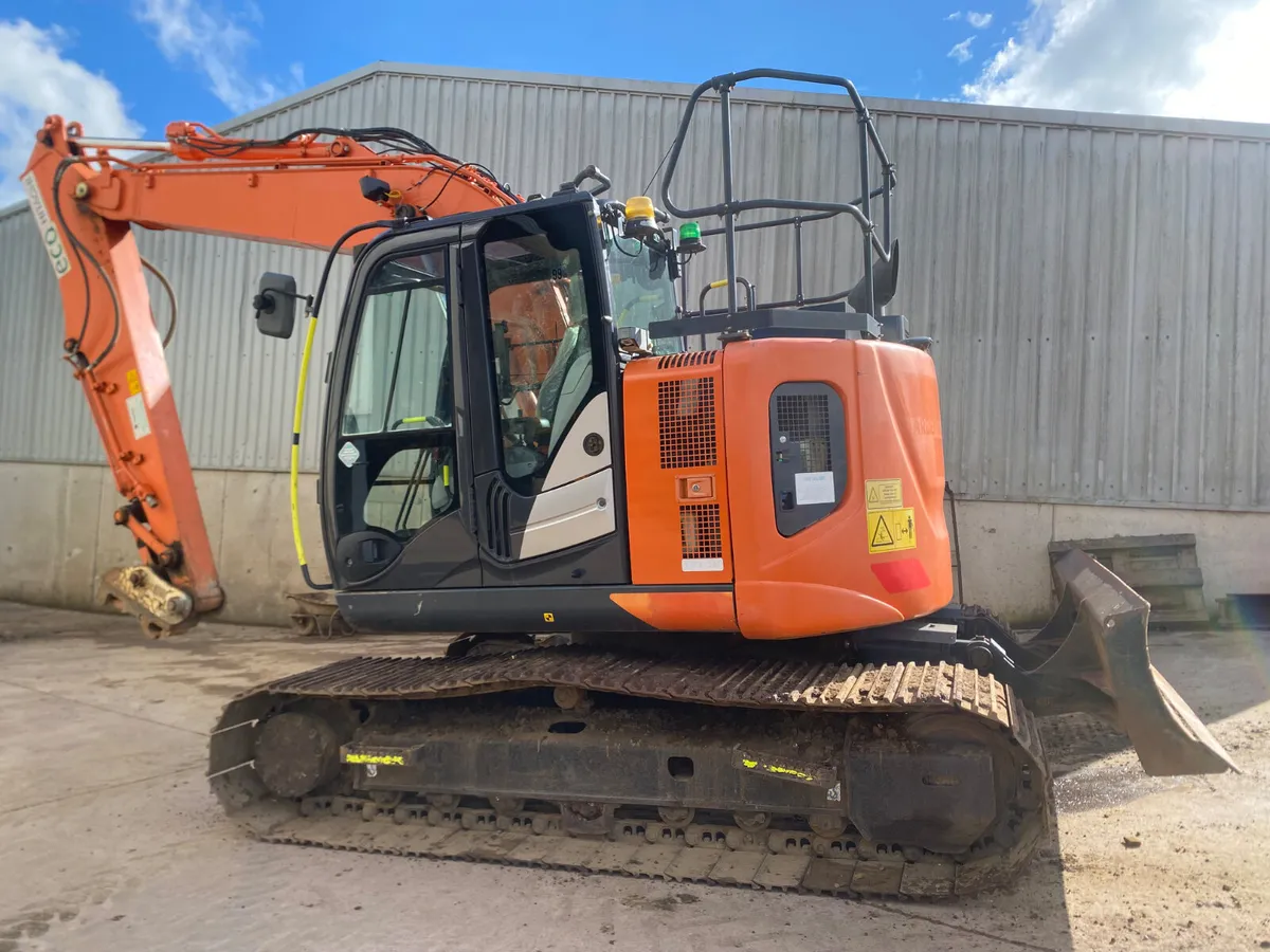 2019 HITACHI ZX135US-6 - Image 1