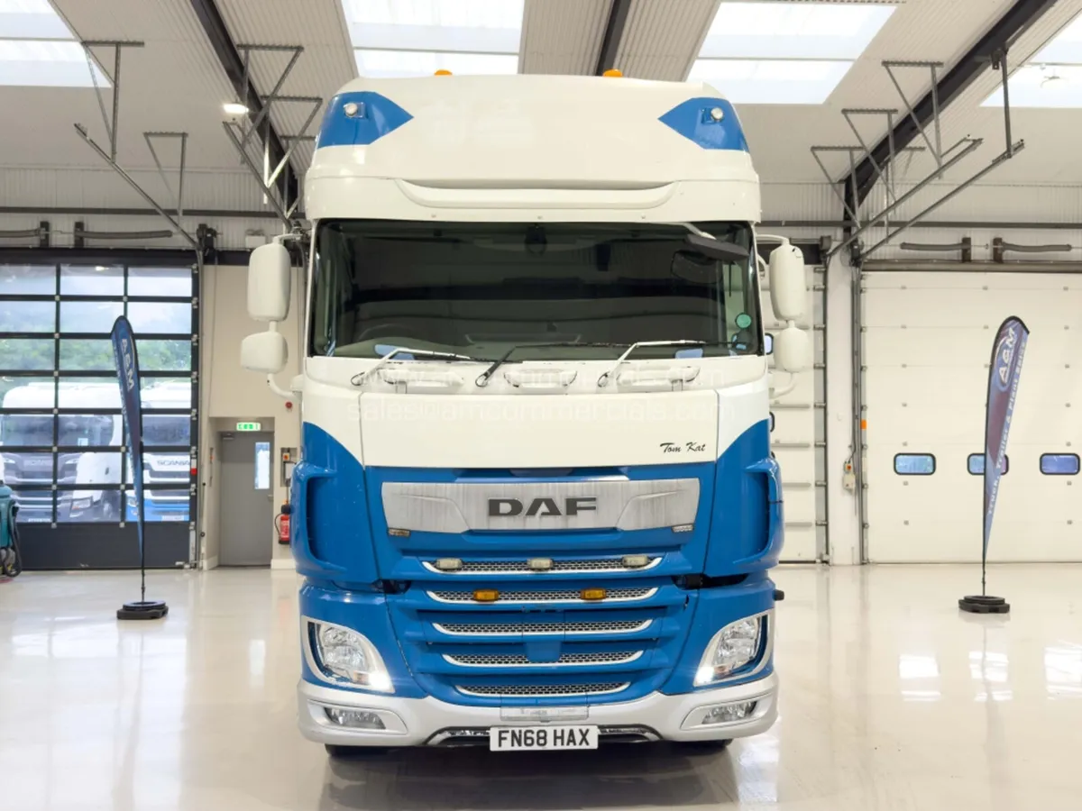 2018 DAF XF 480 SUPERSPACE - Image 2