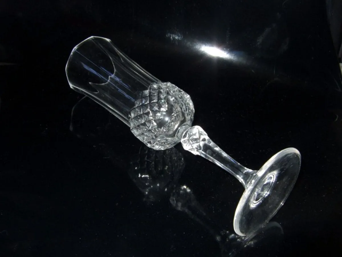 Set of 4 Vintage Cristal d'Arques Crystal Champagn - Image 2