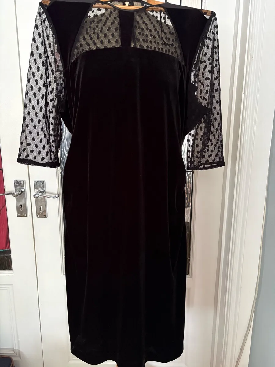 Ladies dress - Image 3