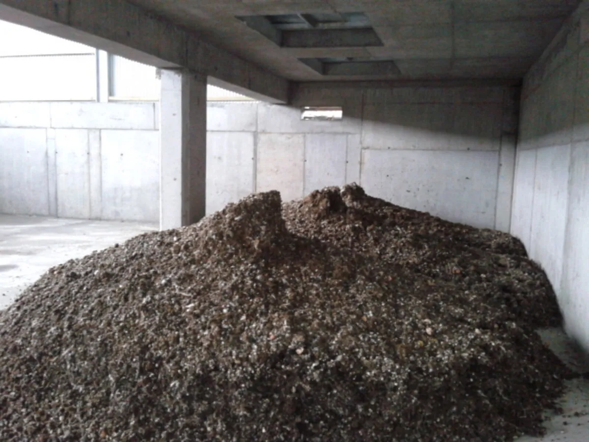 Manure - Image 1
