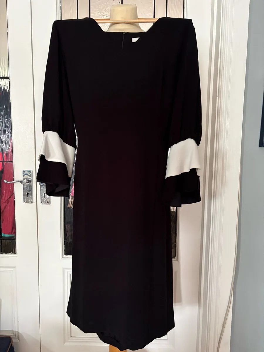 Ladies dress - Image 3
