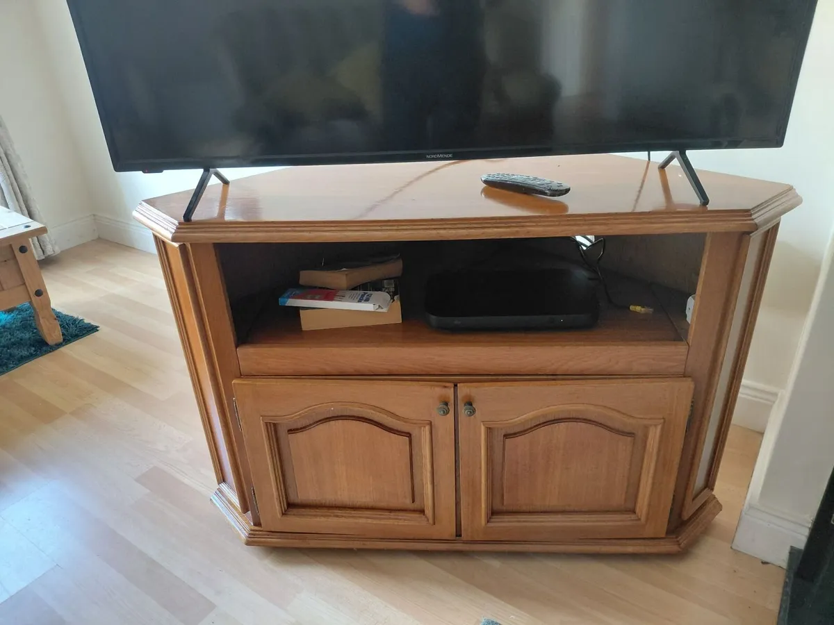 TV corner piece - Image 2