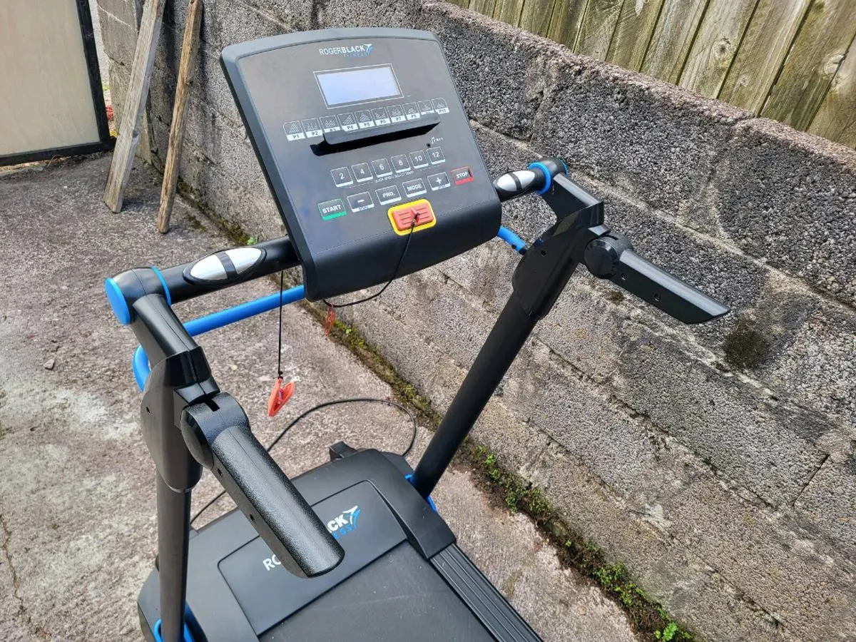 Treadmill Roger Black.  Excellent condition. - Image 2