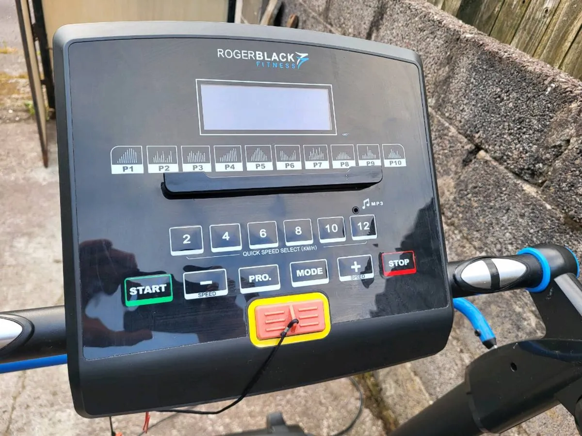 Treadmill Roger Black.  Excellent condition. - Image 3