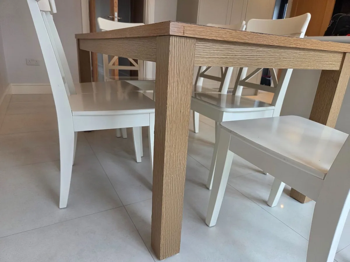 Table and Chairs - Image 2