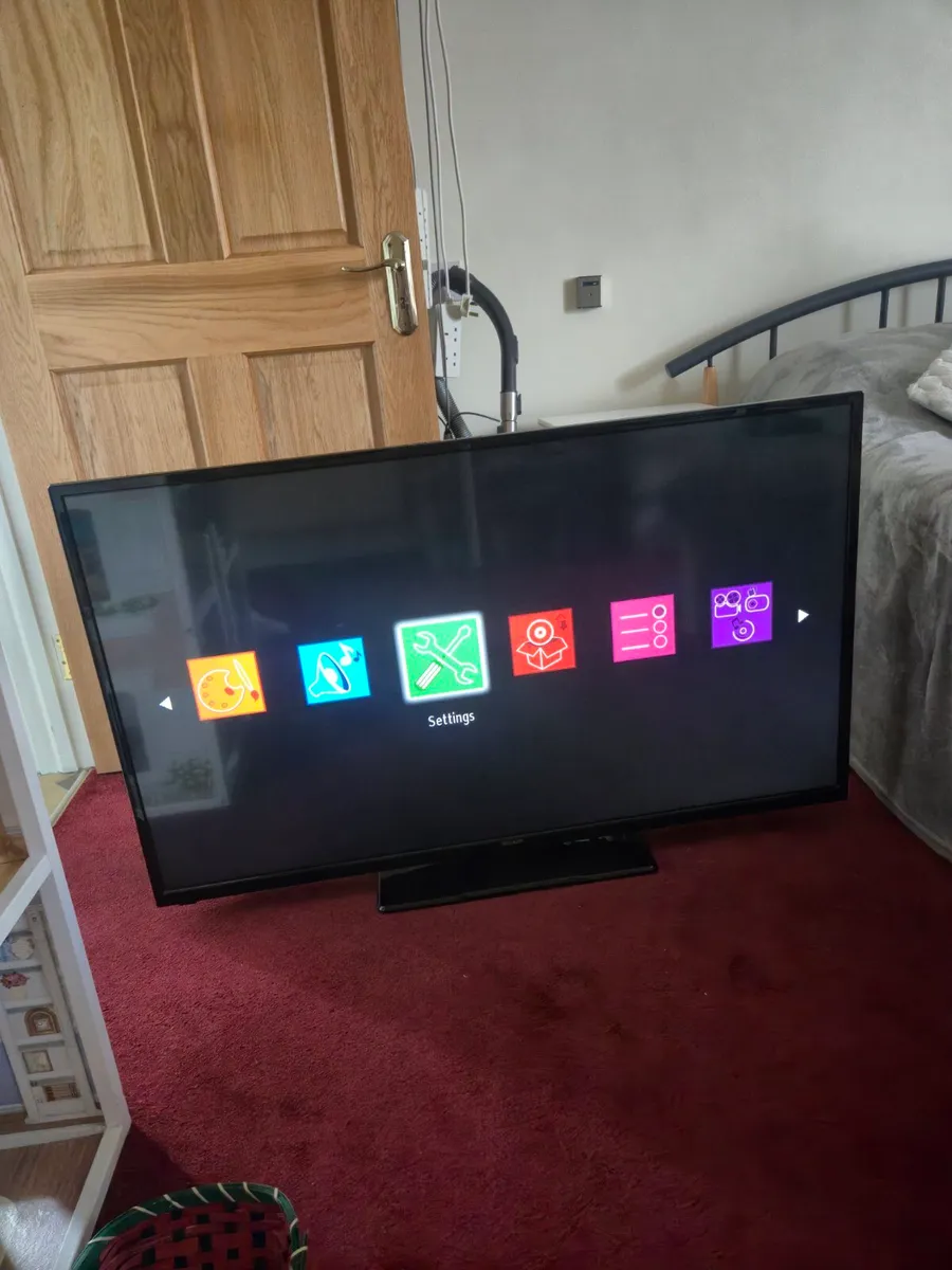 50" Walker TV with satellite box build in - Image 1