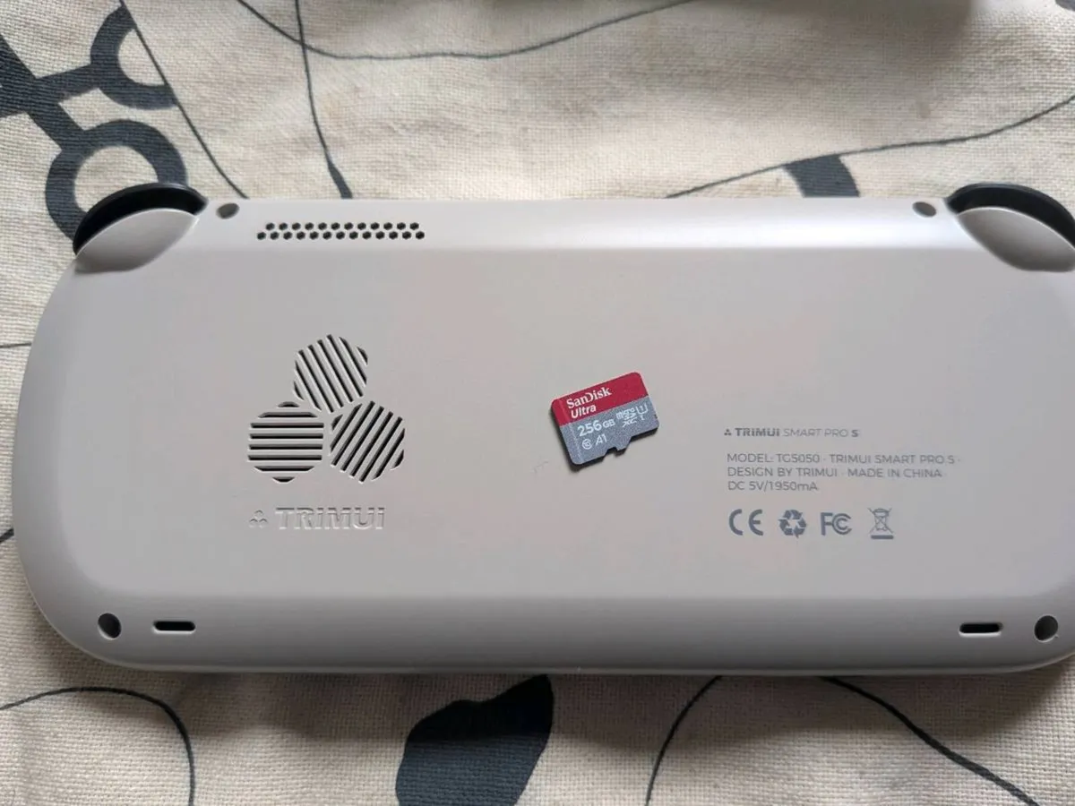 Trimui Smart Pro S 256GB - SanDisk- Extras - price - Image 3