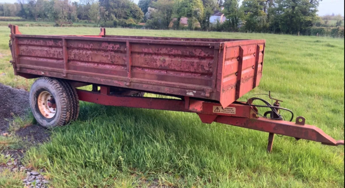11ft x 7ft Woods Tipper - Image 1