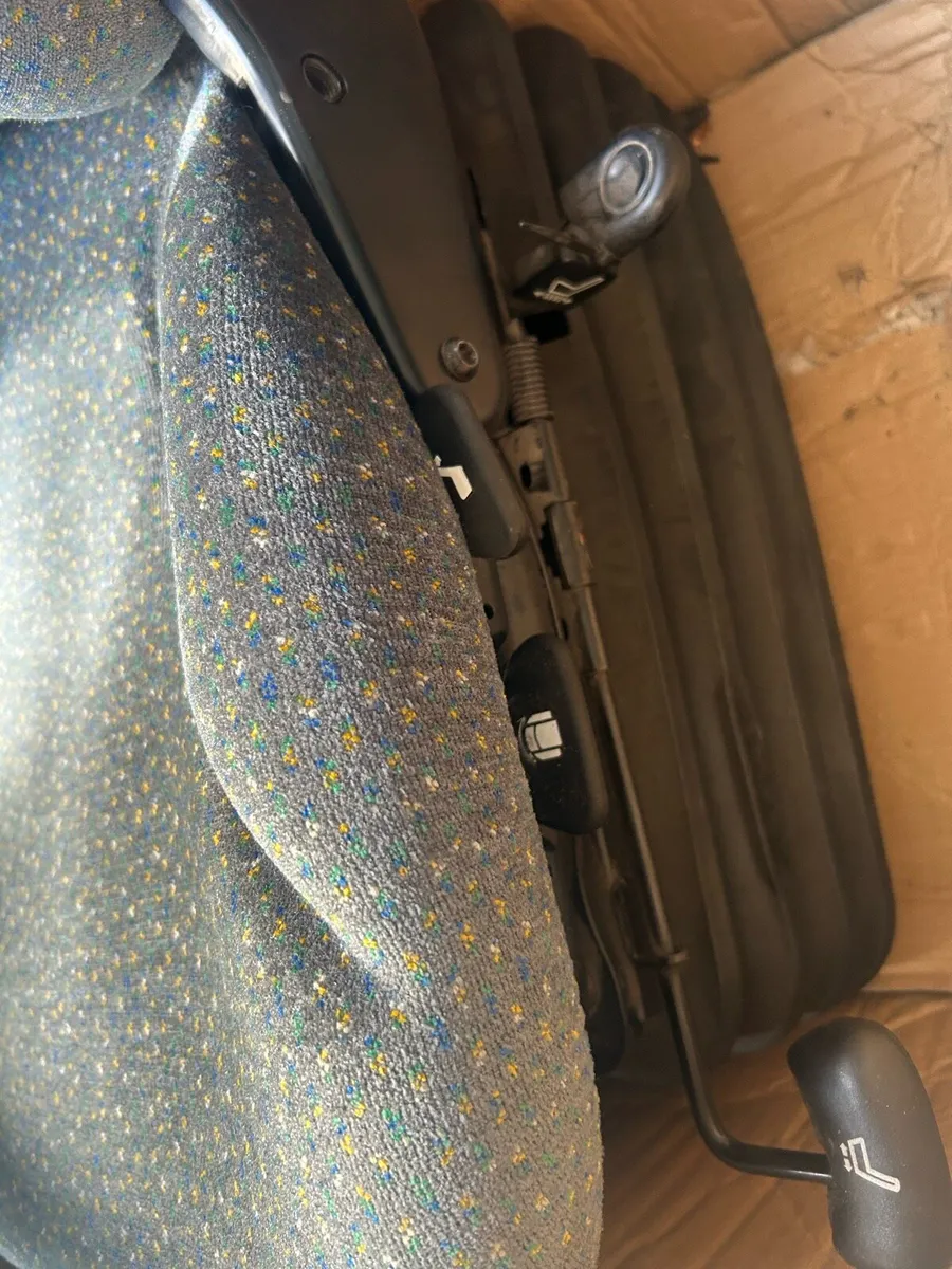As air seat - Image 3