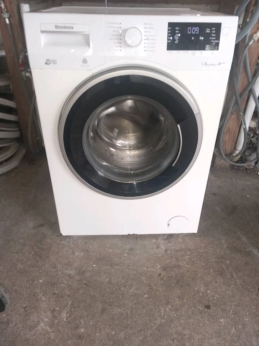 Blomberg 8kg washing machine 1400 spin - Image 1