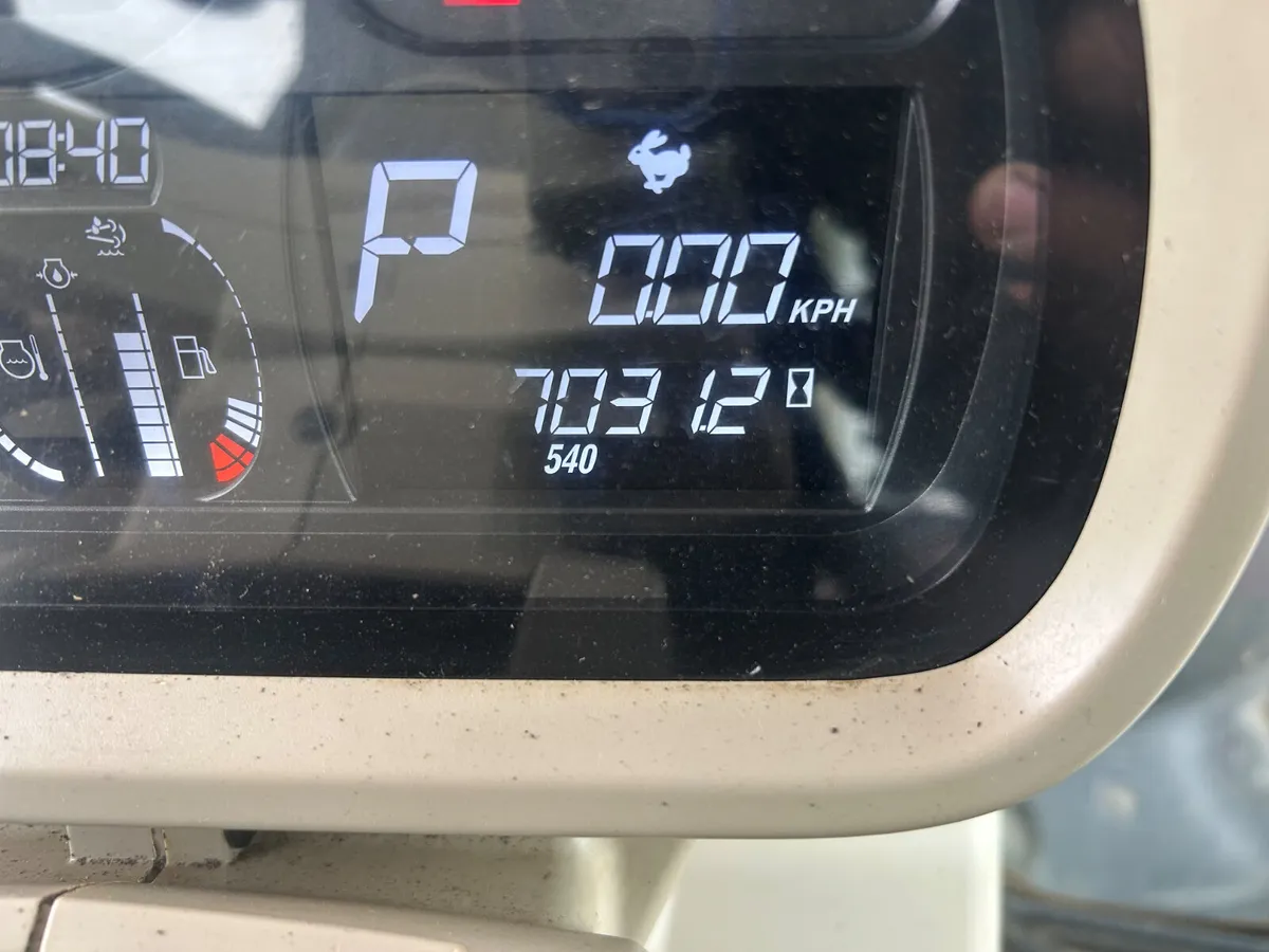 2018 Massey Ferguson 7618 - Image 2