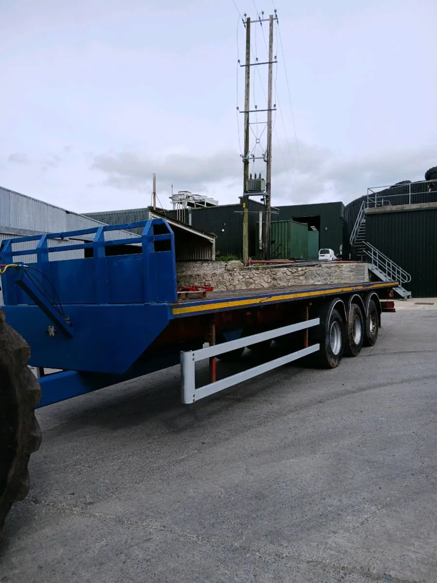 32ft bale trailer - Image 1