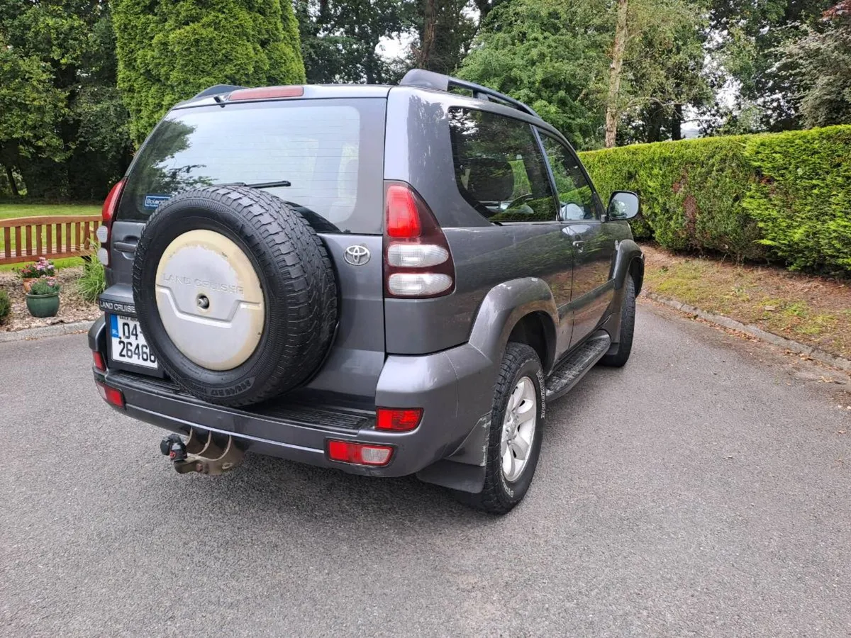 2004 TOYOTA LANDCRUISER SWB - Image 2