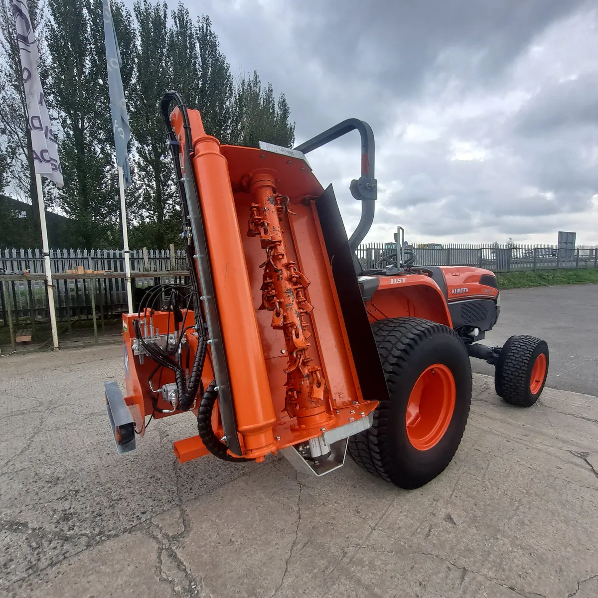 Rinieri BRV 450 flail hedge trimmer - Image 1