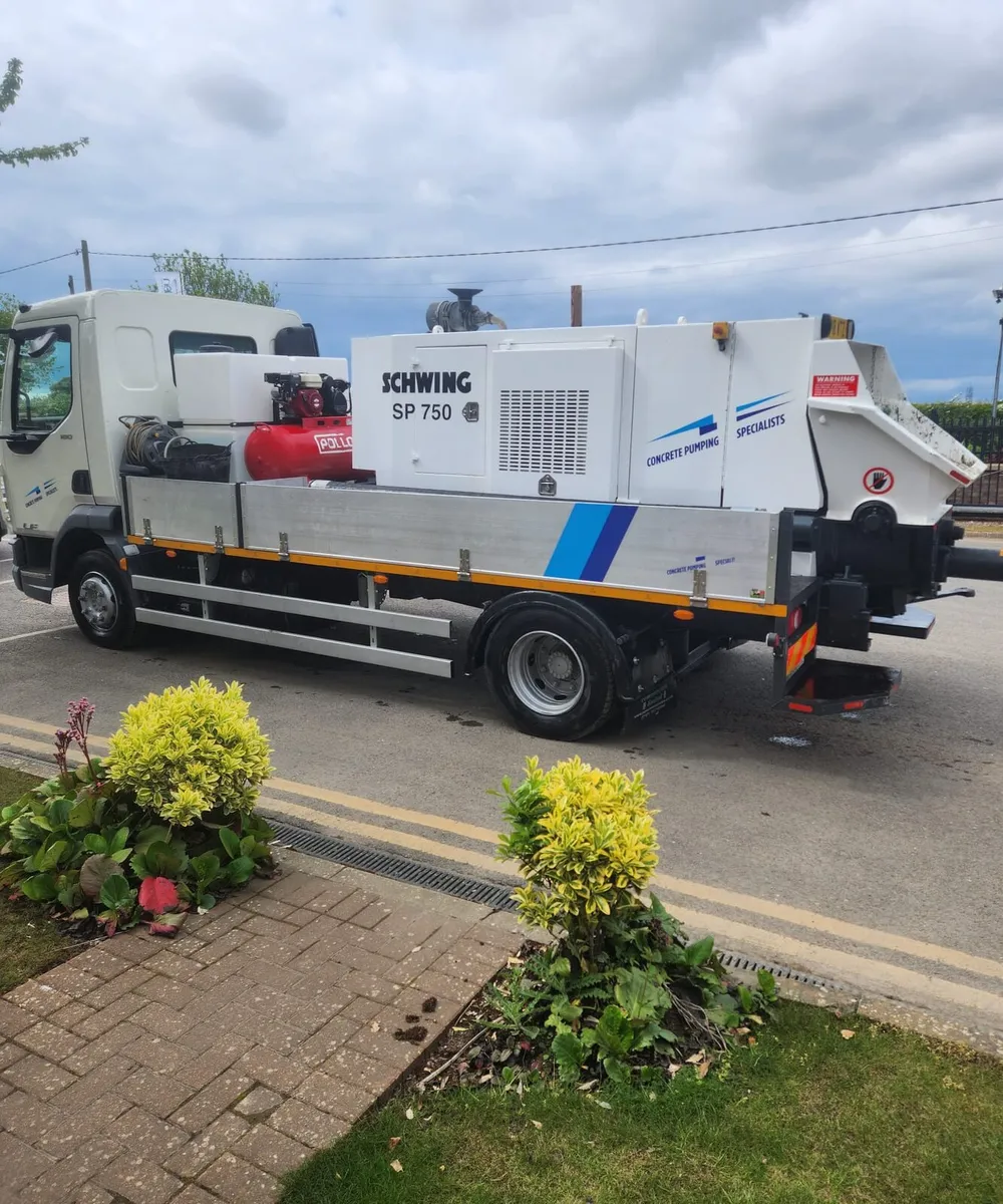 Schwing. Concrete pump. Concrete. Daf truck - Image 3
