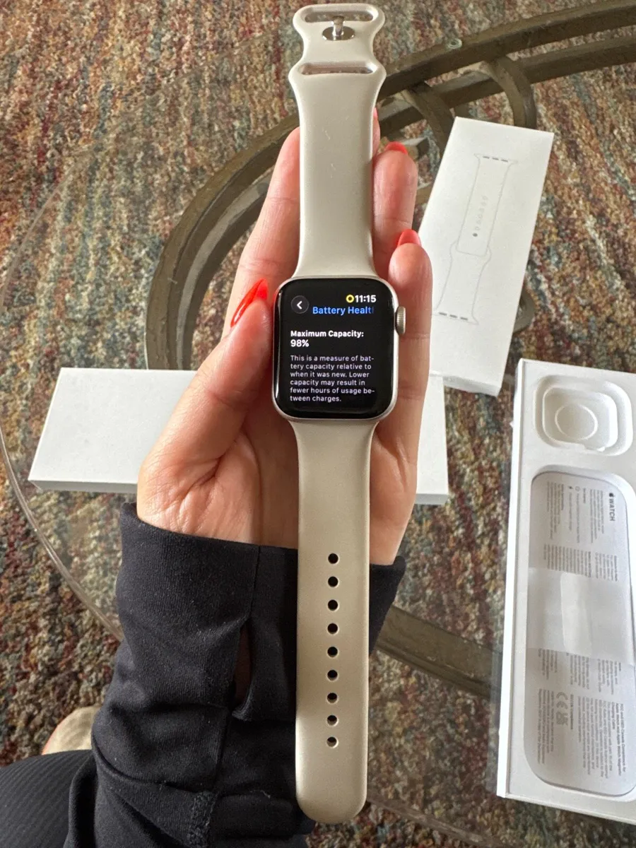 Apple Watch SE GPS 40mm - Image 4
