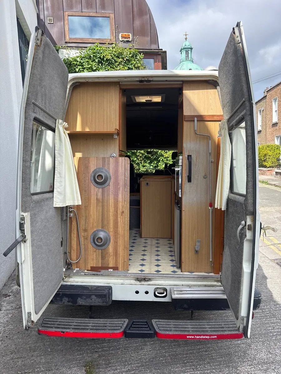 Camper - Image 4