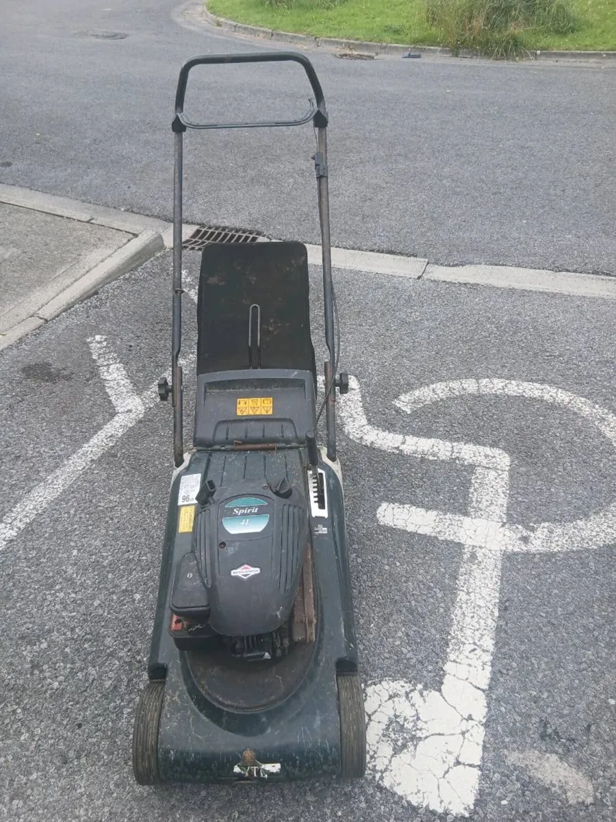 PETROL LAWNMOWER - Image 2