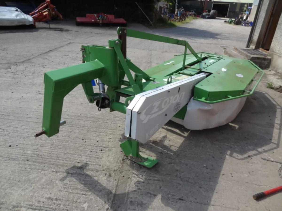 Samasz weaving Z185 Side Mounted 2 Drum Mower - Image 3