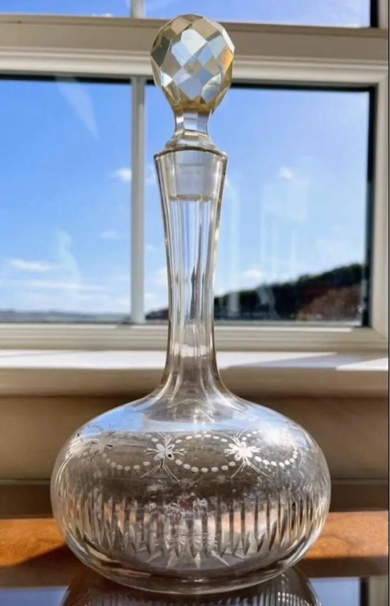 Victoria period crystal decanter