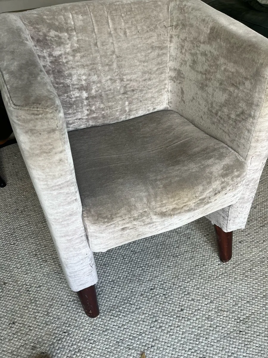 2 x grey tub chairs - Image 2