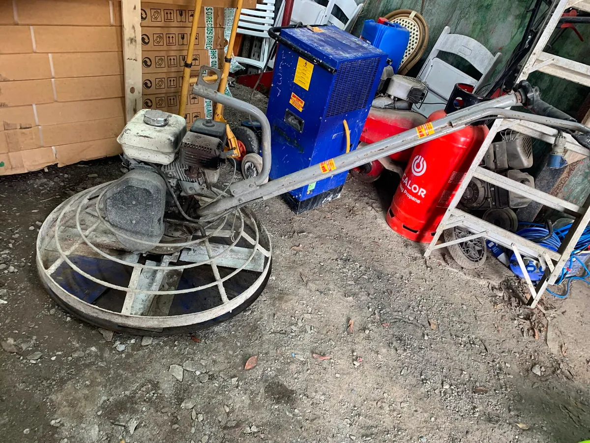 Job lot of Power Floats - Image 1