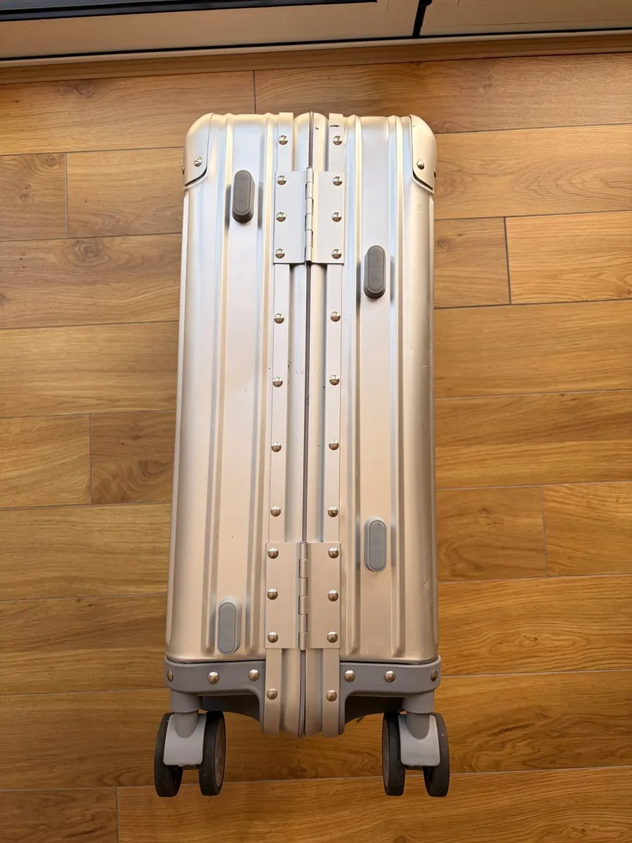 Aluminium Suitcase - Image 2