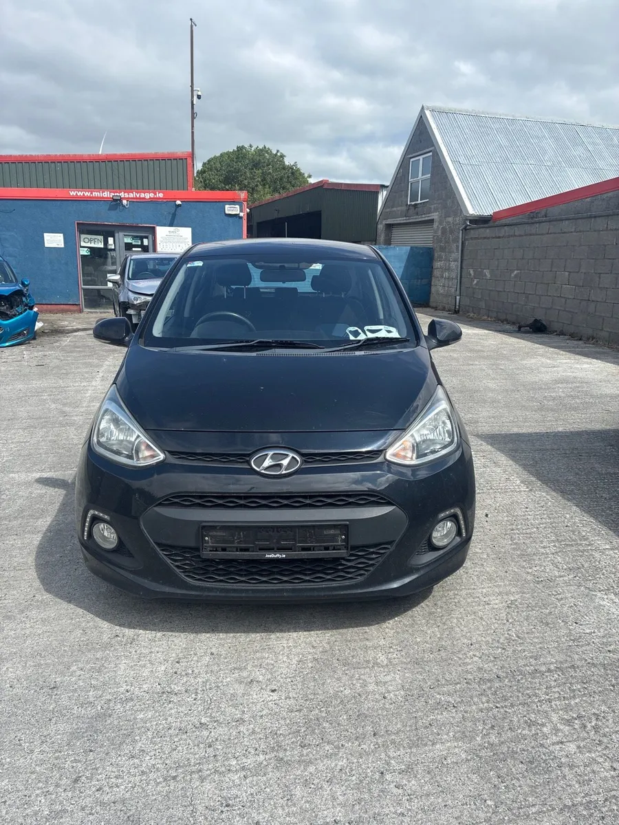 2016 Hyundai I10 (Light Damage) - Image 1