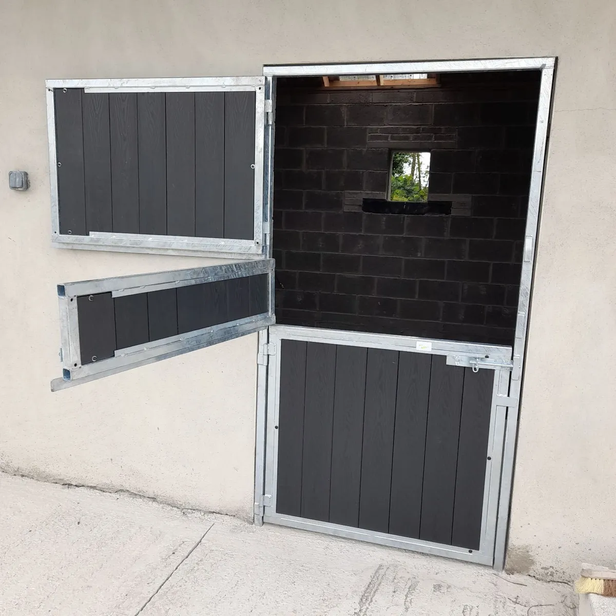 Stable doors - Image 4