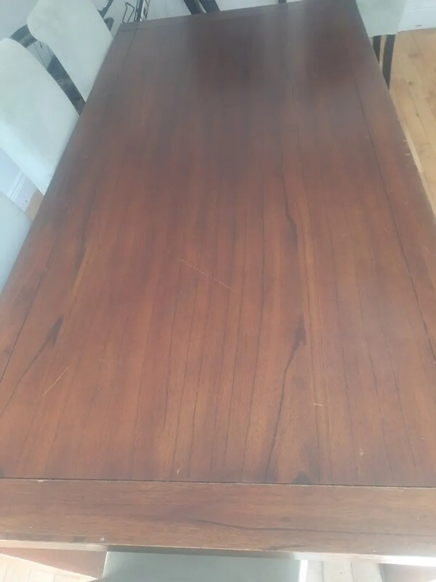 kitchen Table - Image 4