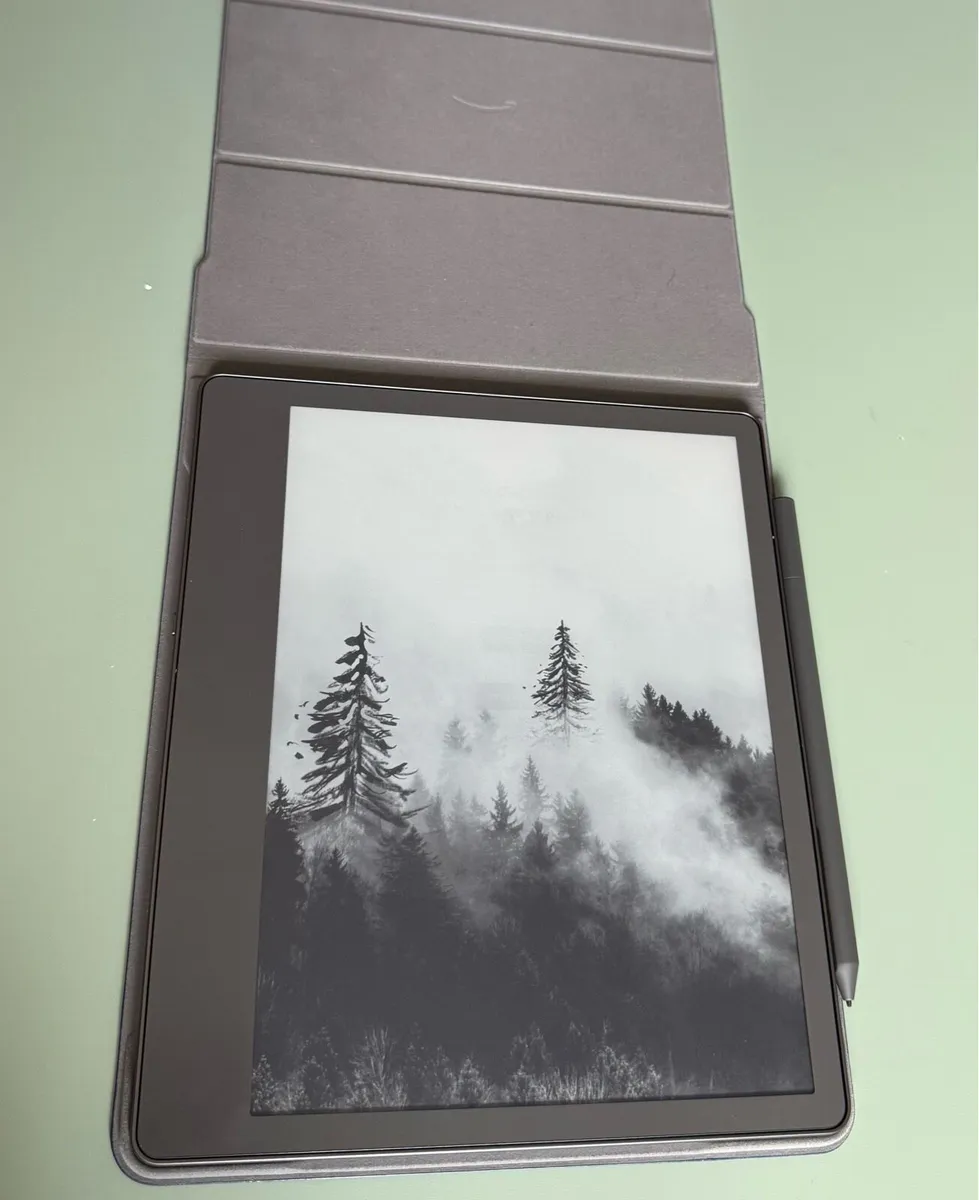 Kindle Scribe & Case (purchased Feb 2026) - Image 3
