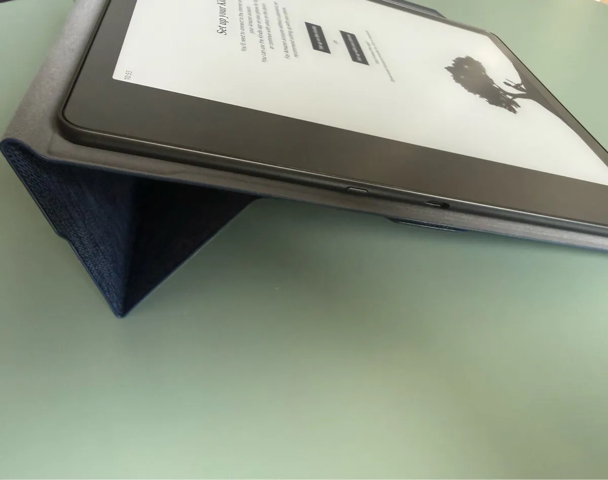 Kindle Scribe & Case (purchased Feb 2026) - Image 4
