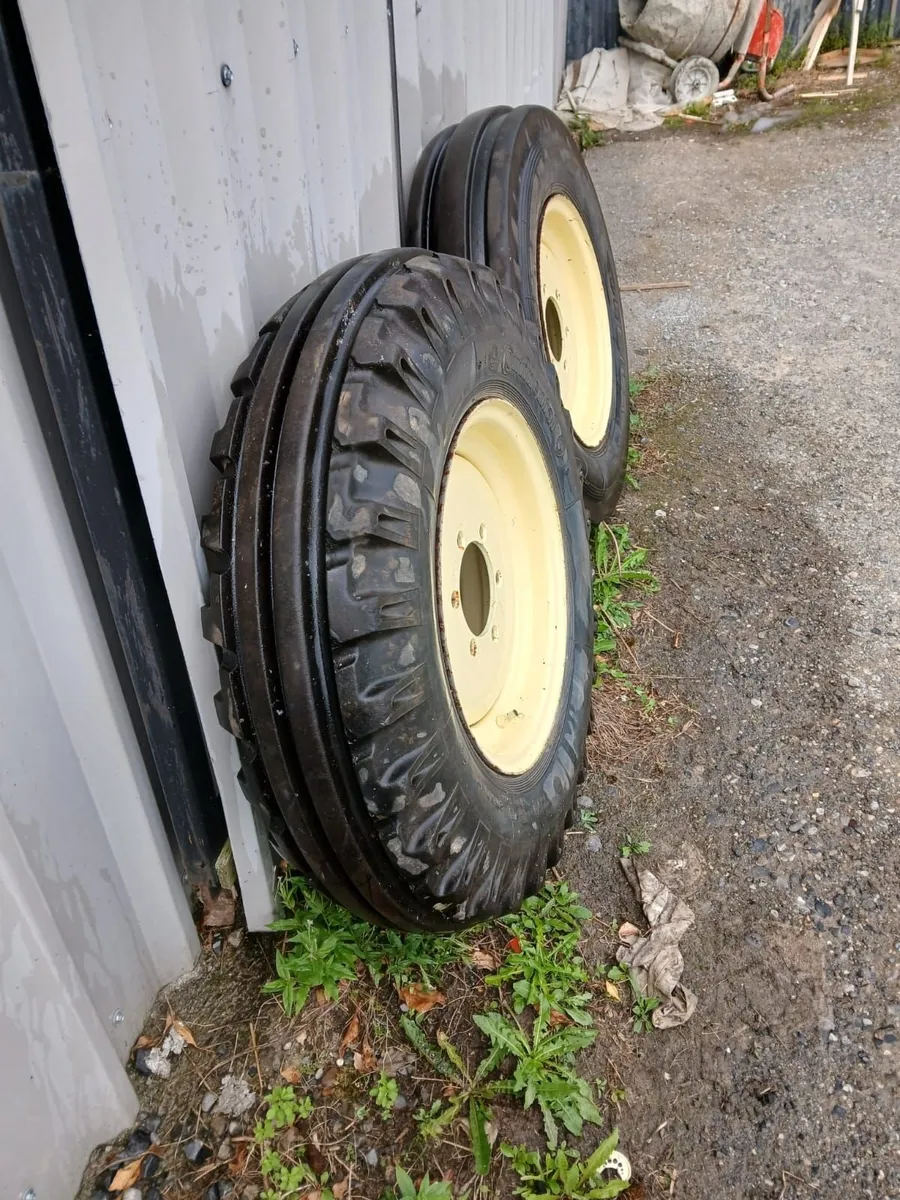 tractor tyre - Image 1