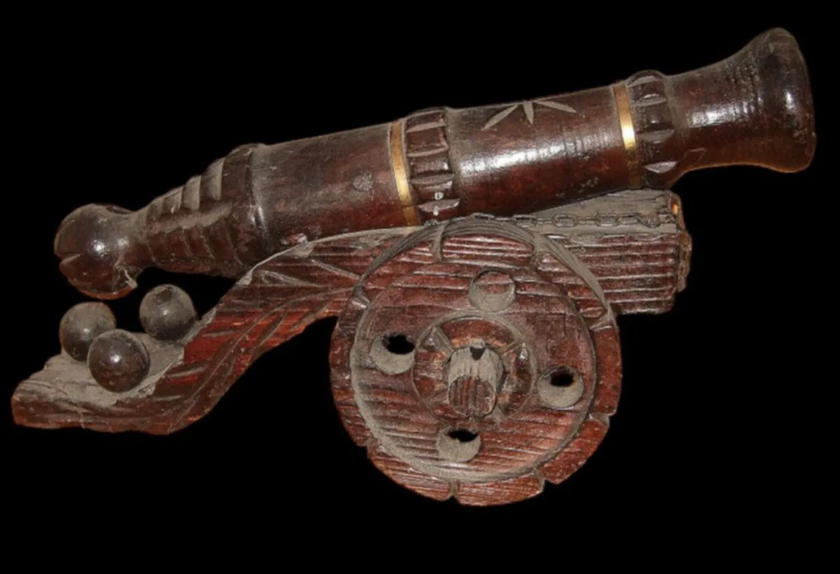Vintage Hand-Carved Wooden Pirate Cannon Model - Image 3