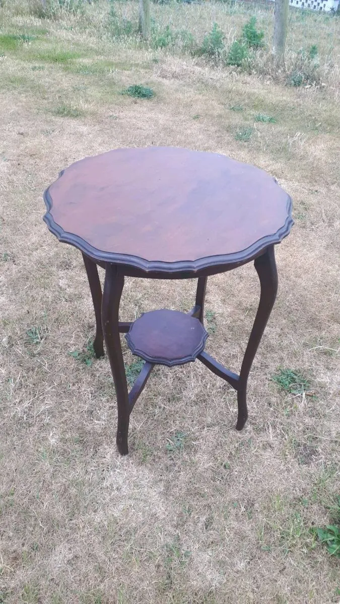 Ocassional Table - Image 3