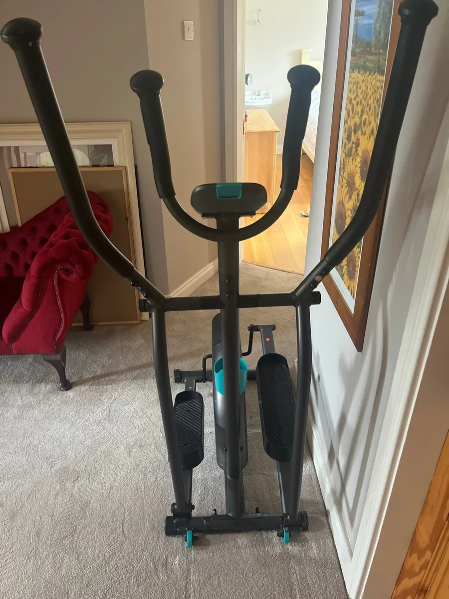 Cross Trainer - Image 3