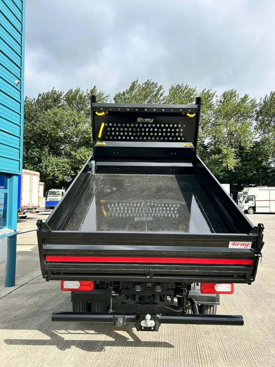 2026 ISUZU NLR 3.5ton TIPPER - Image 3
