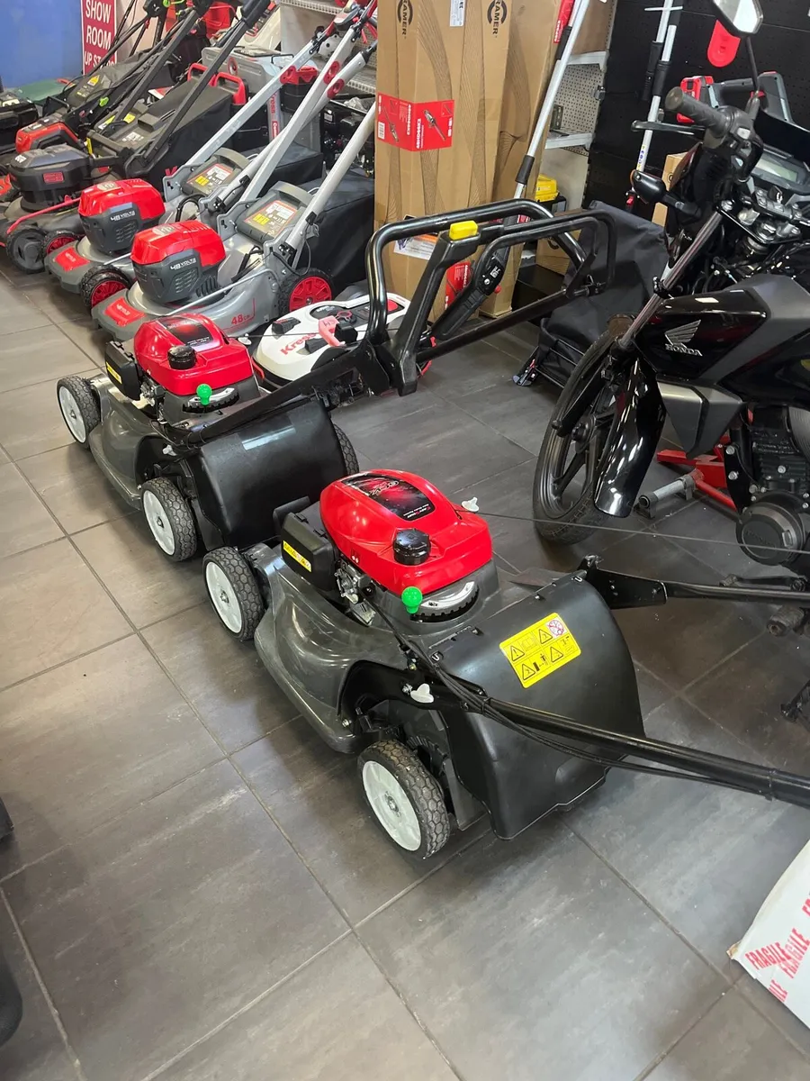 Lawnmowers - Image 3