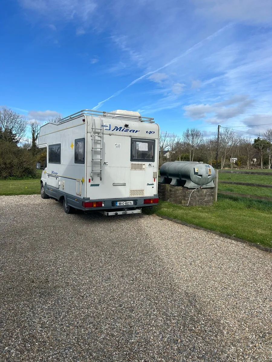 Camper - Image 2